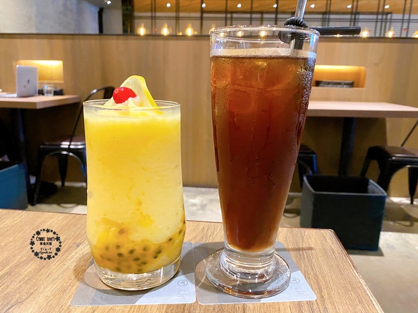 黑浮咖啡，台中西區公益路人氣咖啡廳，質感好拍，早午餐/義大利麵/披薩/下午茶 - Cyndi loves享食天堂