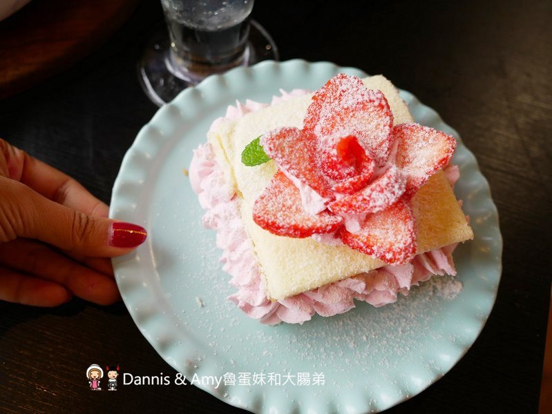 《新竹約會餐廳推薦》荷芙亭。可愛貓咪x免費韓服體驗x浪漫IG打卡絕美花牆咖啡廳 。朋友閨密網美最愛下午茶甜點,早午餐︱ 影片