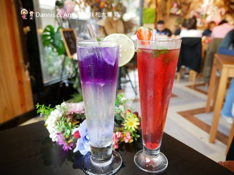 《新竹約會餐廳推薦》荷芙亭。可愛貓咪x免費韓服體驗x浪漫IG打卡絕美花牆咖啡廳 。朋友閨密網美最愛下午茶甜點,早午餐︱ 影片