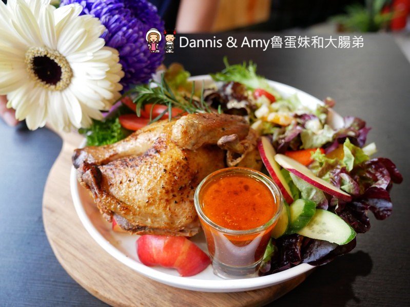 《新竹約會餐廳推薦》荷芙亭。可愛貓咪x免費韓服體驗x浪漫IG打卡絕美花牆咖啡廳 。朋友閨密網美最愛下午茶甜點,早午餐︱ 影片