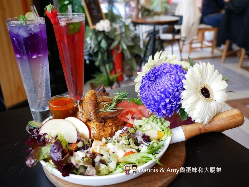 《新竹約會餐廳推薦》荷芙亭。可愛貓咪x免費韓服體驗x浪漫IG打卡絕美花牆咖啡廳 。朋友閨密網美最愛下午茶甜點,早午餐︱ 影片