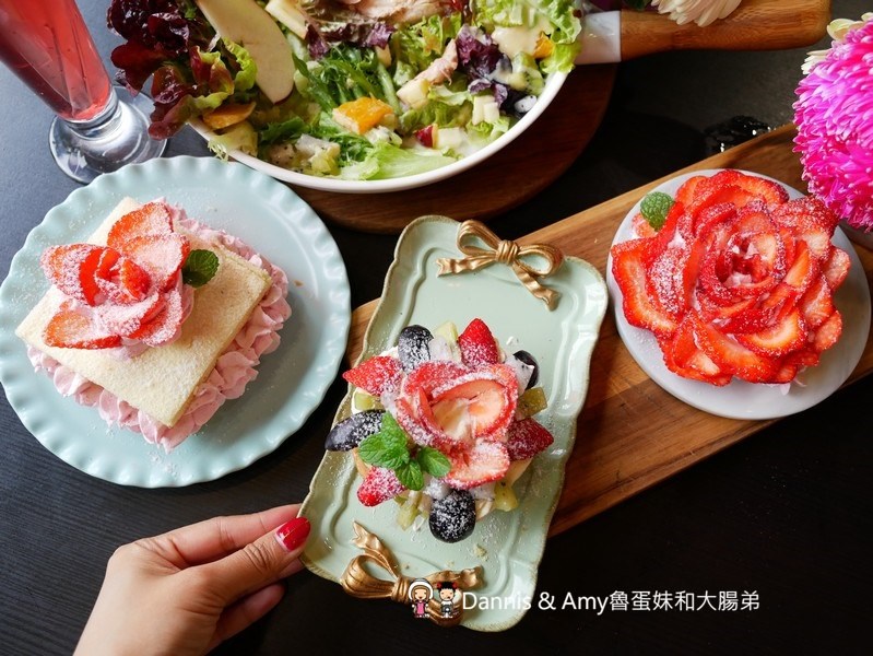 《新竹約會餐廳推薦》荷芙亭。可愛貓咪x免費韓服體驗x浪漫IG打卡絕美花牆咖啡廳 。朋友閨密網美最愛下午茶甜點,早午餐︱ 影片