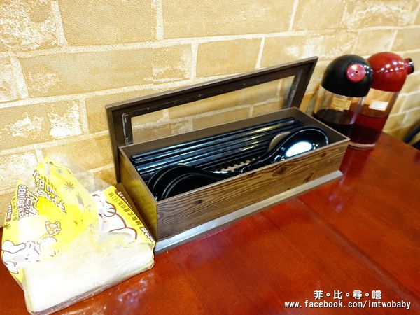 蒸棧港式小館:【捷運南京復興站】蒸棧港式小館 以親民價格就能品嚐道地的香江美食!精緻港點/美味蒸飯/原盅雞湯讓您大大滿足!捷運美食 蒸棧港式小館:【捷運南京復興站】蒸棧港式小館 以親民價格就能品嚐道地的香江美食!精緻港點/美味蒸飯/原盅雞湯讓您大大滿足!捷運美食