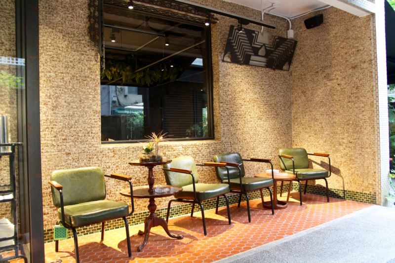 [新北]新店大坪林站Olí西班牙餐酒館 慶生聚餐推薦 調酒與餐點讓人為之驚艷