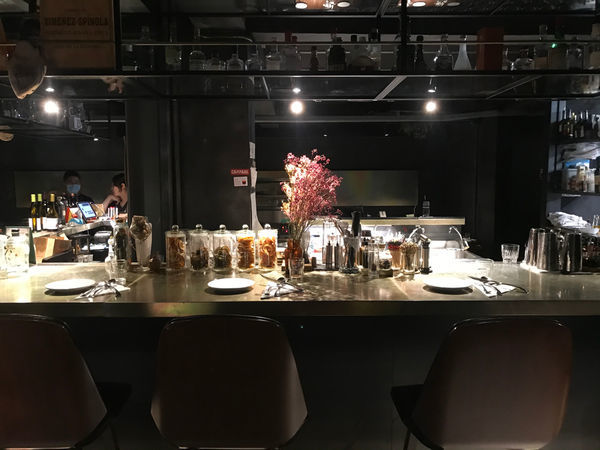 (大坪林)超低調!藏身捷運對面巷弄民宅~ 超美味歐風餐酒館從開胃菜到甜點樣樣超驚豔-Olí