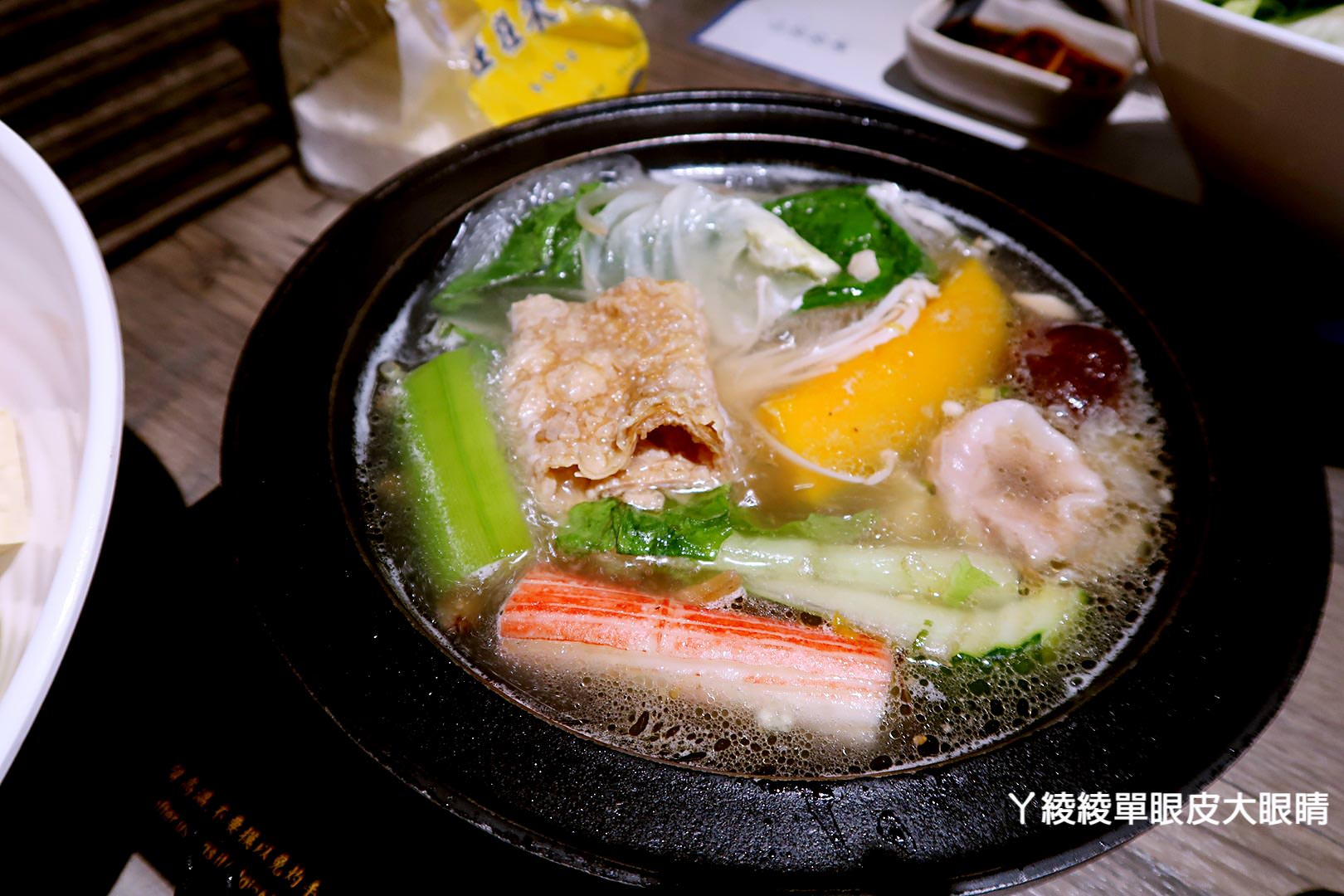 新竹超人氣石頭火鍋推薦!《石研室》文青工業風的實驗室主題餐廳