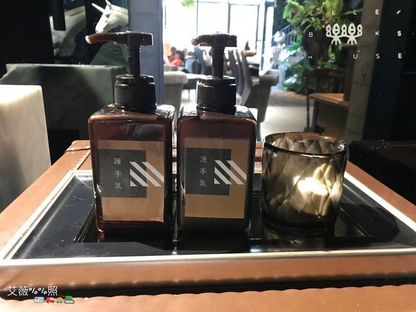 樂樂書屋 LELE BOOKS HOUSE