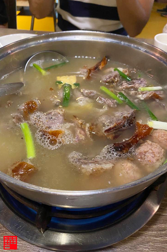 台中北屯美食／金磚柴火火焰烤鴨松竹店一鴨11吃！北京全聚德烤鴨技法不輸蘭城晶英　招牌櫻桃片皮鴨必點　