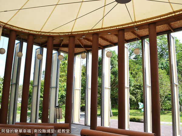 紙教堂31-紙教堂內朝外一隅