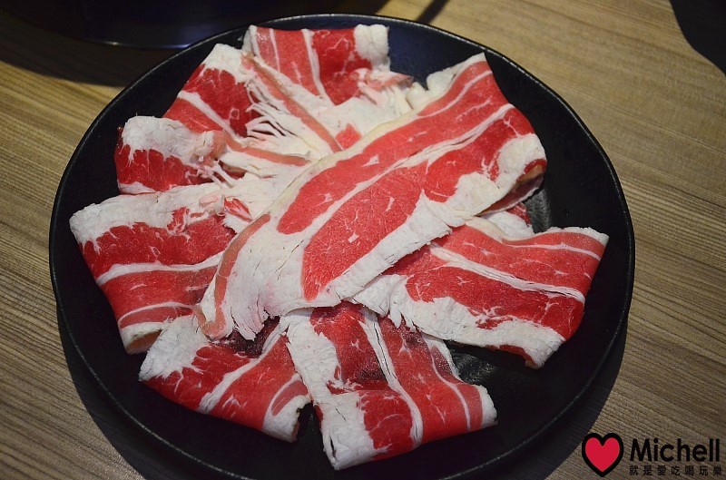 肉多多火鍋(大安信義店)
