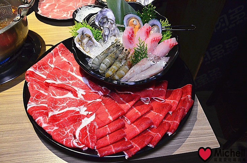 肉多多火鍋(大安信義店)