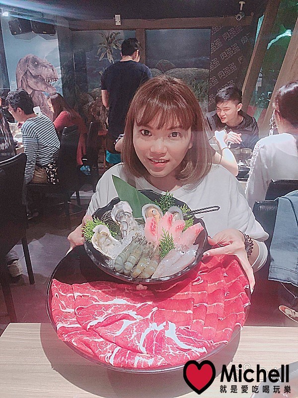 肉多多火鍋(大安信義店)