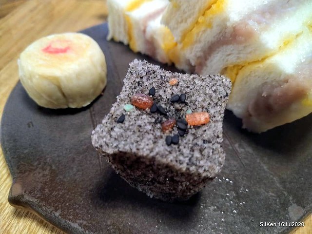 Traditional Taiwan Hi-tea refreshment at Ancient house, Taipei, Taiwan, SJKen, July 16, 2020.