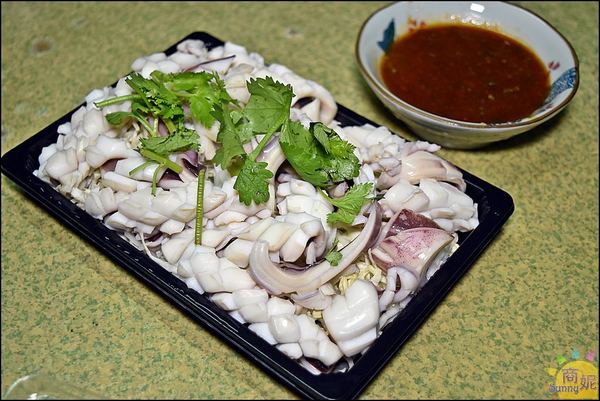 阿東師美食特區：台中平價熱炒。阿東師。每日現炒餐廳菜色百元價位一點利黃昏市場超人氣熱炒主婦最愛!