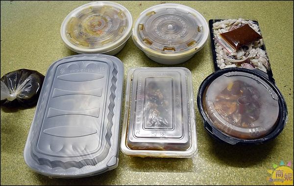 阿東師美食特區：台中平價熱炒。阿東師。每日現炒餐廳菜色百元價位一點利黃昏市場超人氣熱炒主婦最愛!