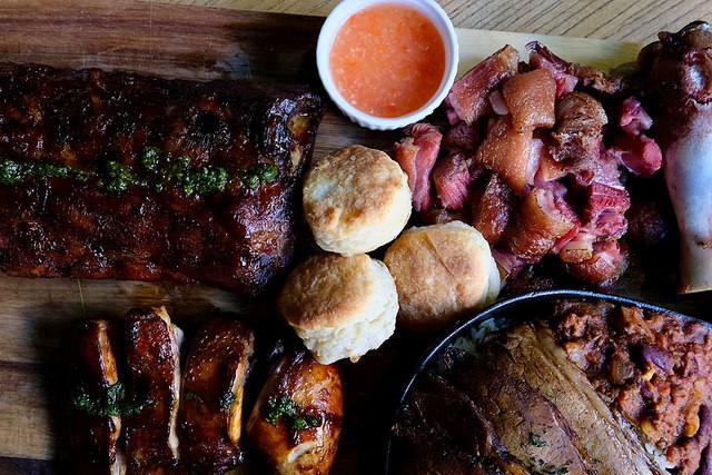 21616418_1567073069980340_6661169868265864678_n