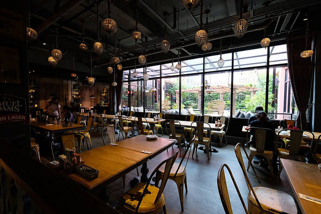 21761826_1567074713313509_1308918542586842365_n