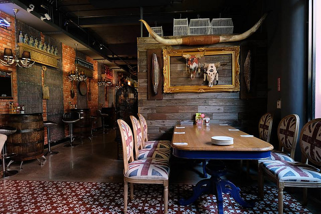 21761460_1567073329980314_3204724608841566112_n (1)