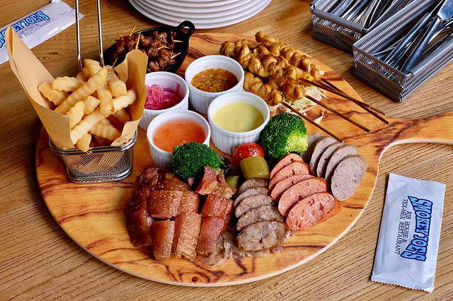 21616021_1567073943313586_4446477734269094986_n