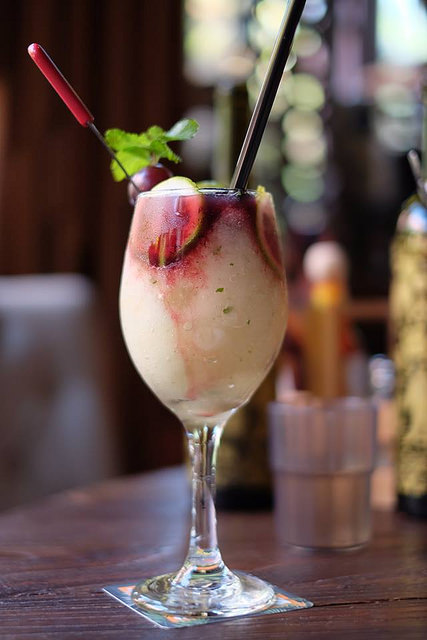 21616146_1567074279980219_7472147083834553195_n