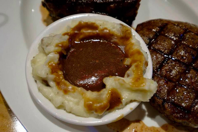 22154187_1581952861825694_3497246262074478894_n