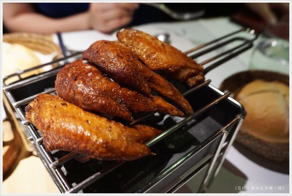 荳牛柴燒牛排餐廳-33-老店炸雞翅.JPG