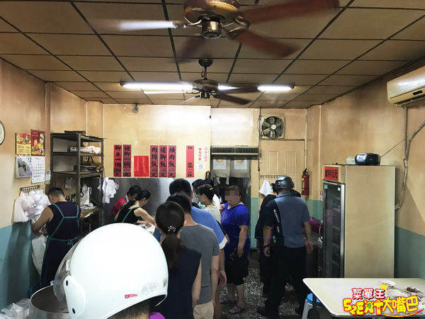 【台中豐原超人氣爌肉飯推薦】魯肉賴菜單價位大公開!在地人推薦隱藏版超霸氣爌肉飯~台中廟東夜市美食小吃旅遊景點推薦。