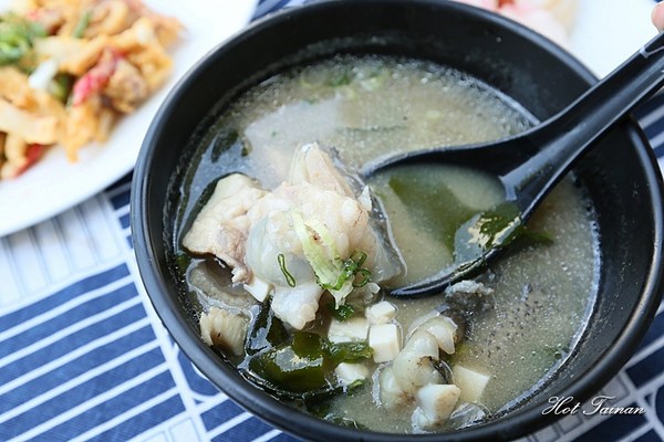 関ヶ原:【台南美食】漁港鮮貨每日現場販售!現切生魚片,丼飯、握壽司平價美味:関ヶ原