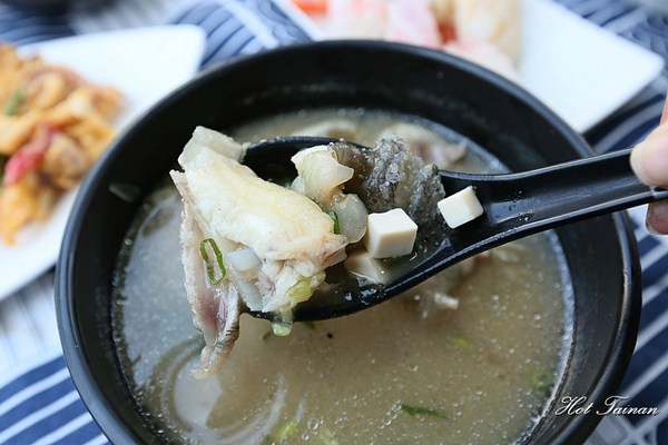 関ヶ原:【台南美食】漁港鮮貨每日現場販售!現切生魚片,丼飯、握壽司平價美味:関ヶ原