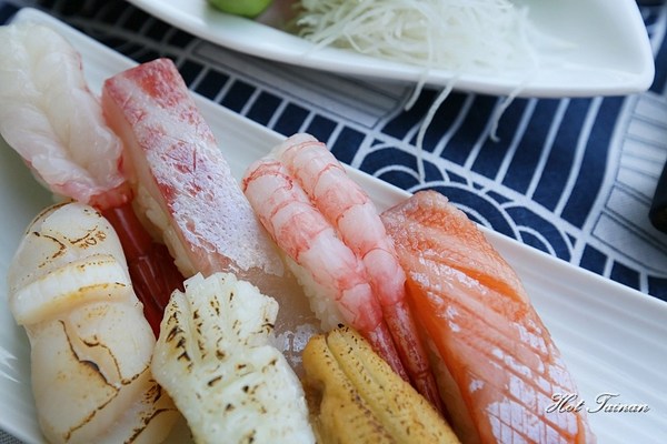 関ヶ原:【台南美食】漁港鮮貨每日現場販售!現切生魚片,丼飯、握壽司平價美味:関ヶ原