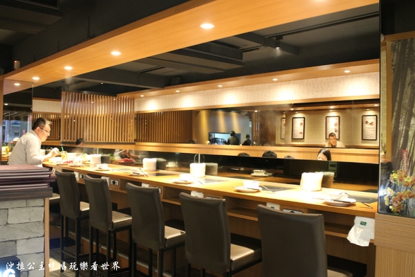 圍樂鮮境涮涮鍋：新店火鍋『圍樂鮮境涮涮鍋』捷運大坪林站/豪華雙人海鮮餐送10盎司肉片