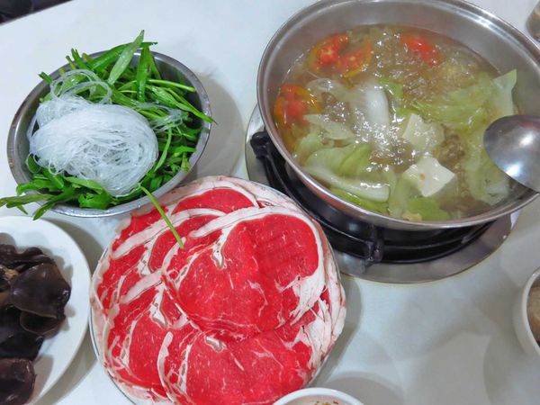 【台北美食】小樂沙茶火鍋-隱身在不起眼巷弄裡的沙茶火鍋店