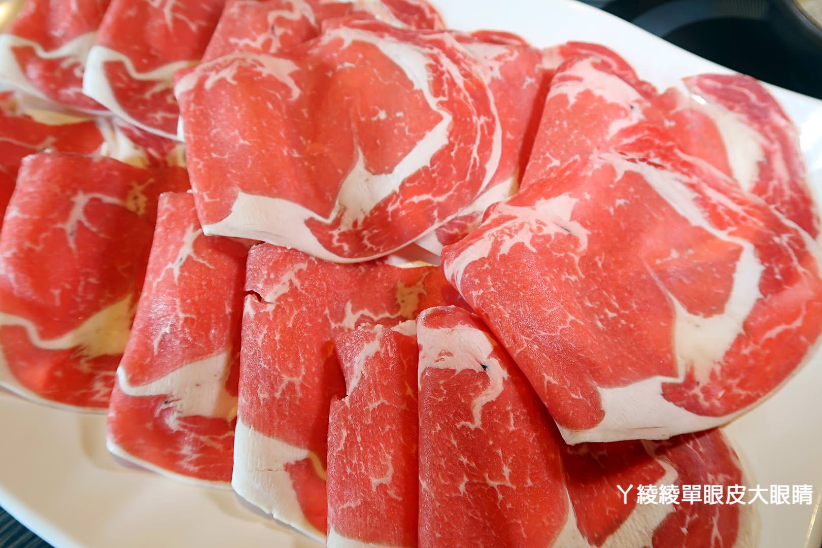 苗栗竹南頭份好吃火鍋推薦！尚順廣場《開鍋精緻涮涮鍋》獨家麻辣湯頭順口不傷胃、菜盤換成大肉盤