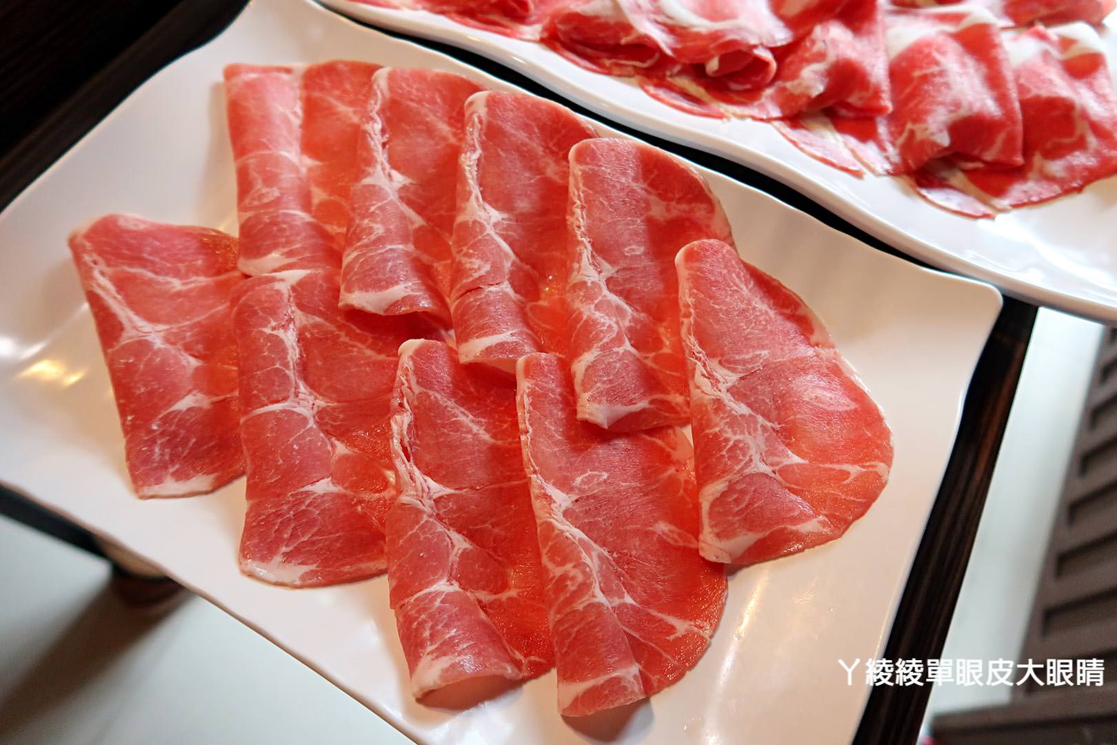 苗栗竹南頭份好吃火鍋推薦！尚順廣場《開鍋精緻涮涮鍋》獨家麻辣湯頭順口不傷胃、菜盤換成大肉盤