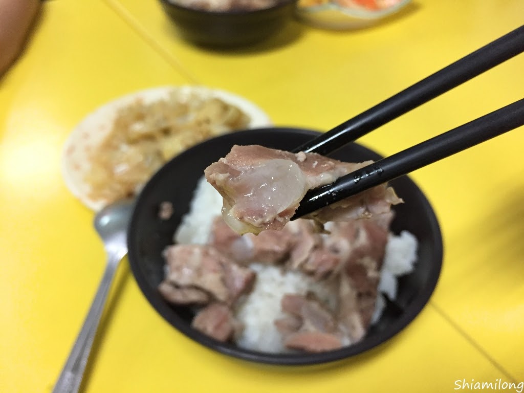 【台南】安平區 ★ 可立嘉嫩骨飯 - 在地人大推、中了化骨綿掌的嫩骨飯、嫩骨粥