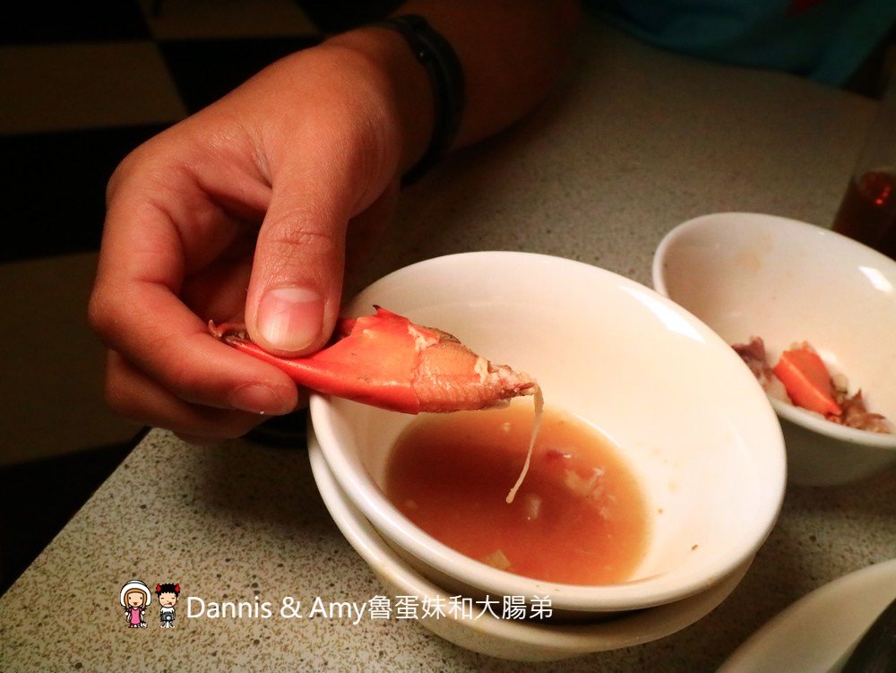 《新竹特色火鍋餐廳》二月牌沙茶爐。無菜單海鮮塔。霜降豬肉漿。吃宵夜的新選擇︱食尚玩家推薦美食(影片)