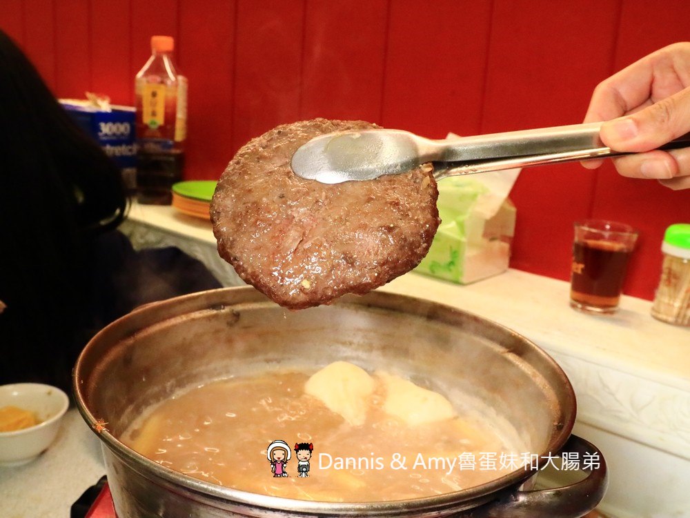 《新竹特色火鍋餐廳》二月牌沙茶爐。無菜單海鮮塔。霜降豬肉漿。吃宵夜的新選擇︱食尚玩家推薦美食（影片）