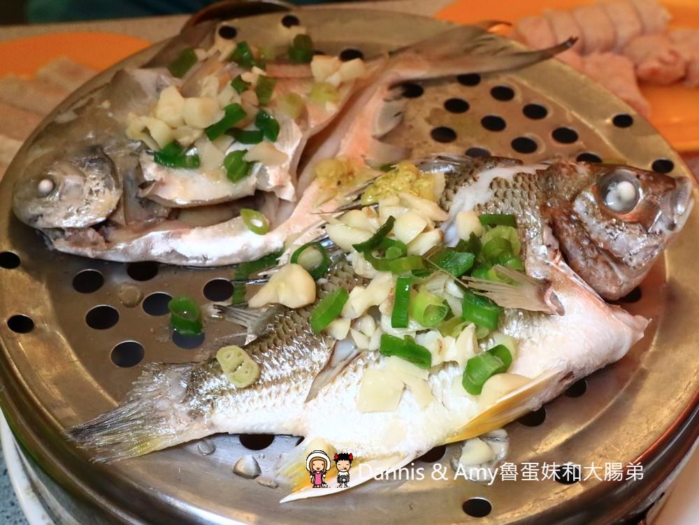 《新竹特色火鍋餐廳》二月牌沙茶爐。無菜單海鮮塔。霜降豬肉漿。吃宵夜的新選擇︱食尚玩家推薦美食（影片）