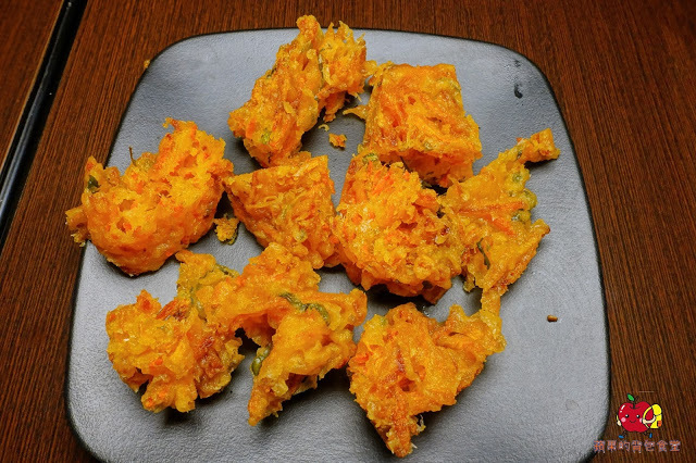 [食記] 新竹竹北-麵角麵食館 メン角 Q彈不軟爛烏龍麵 麻辣排骨麵軟嫩又開胃 豬肉胡麻拌麵焦香豬肉好對味