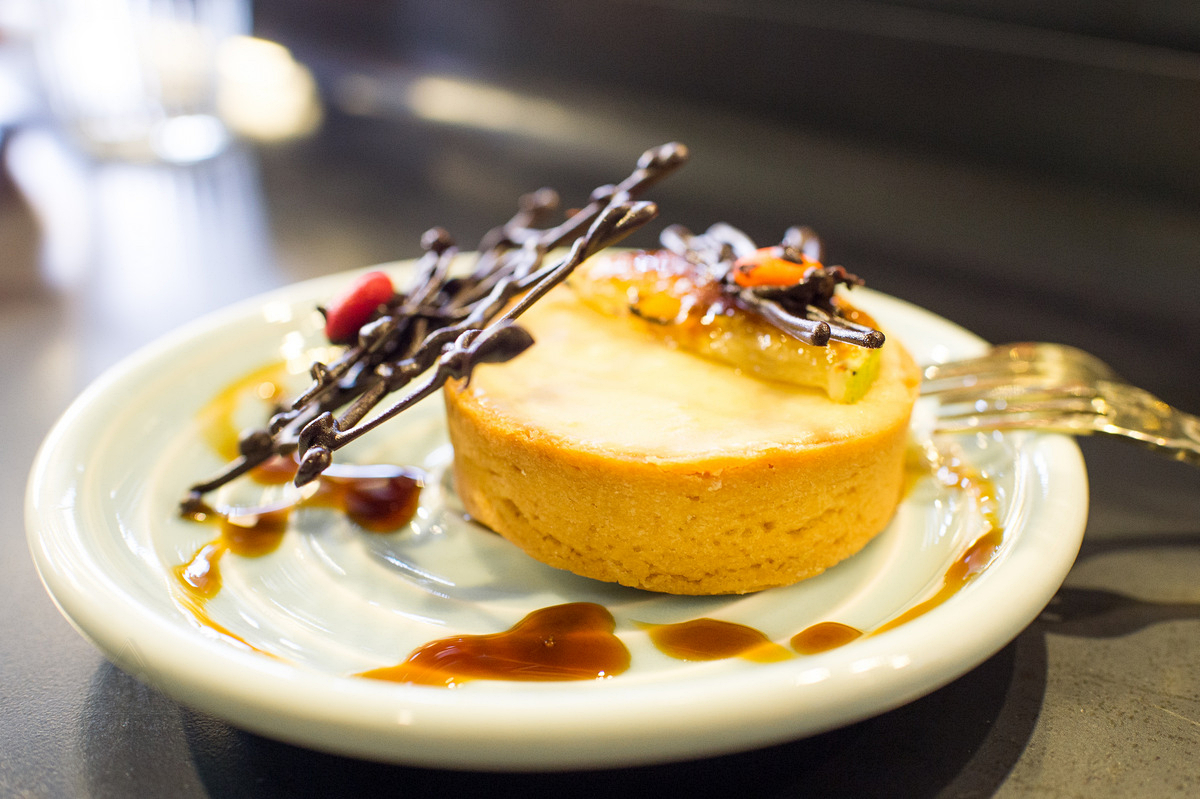 《艾咖啡 ALFEE COFFEE 》拉花冠軍 自家烘焙咖啡館 - 卡琳。摸魚兒趣