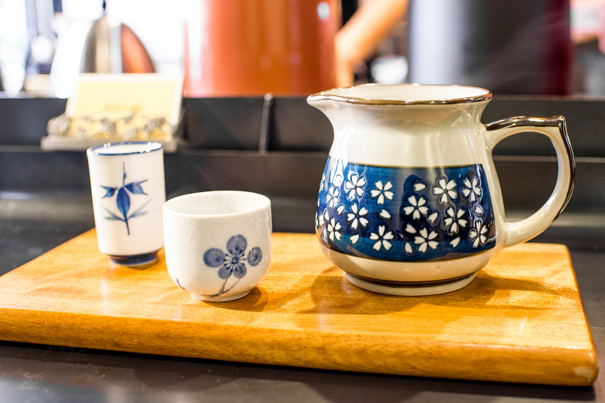 《艾咖啡 ALFEE COFFEE 》拉花冠軍 自家烘焙咖啡館 - 卡琳。摸魚兒趣