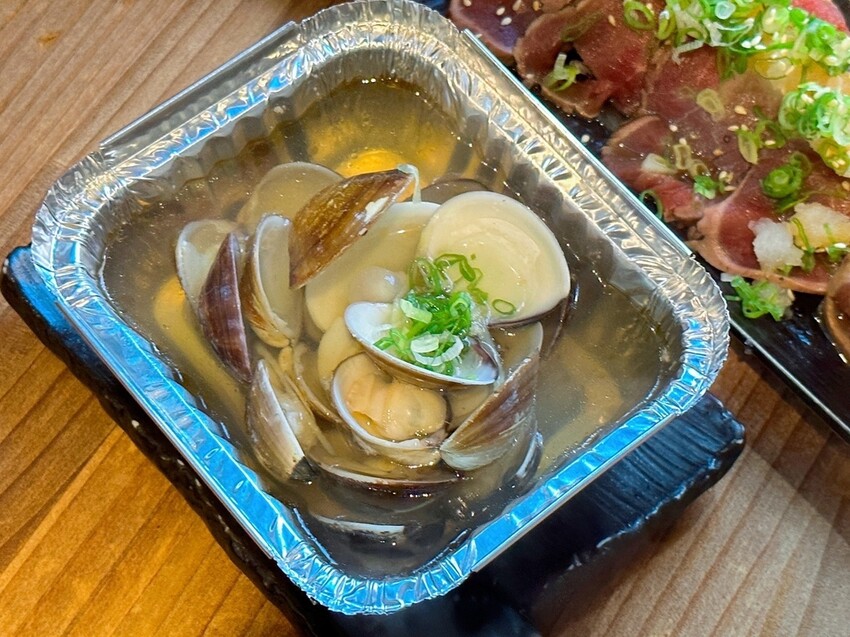 新北板橋府中燒肉推薦《町燒酒食》獨棟日式炭火烤肉居酒屋，夜晚氣氛滿點的炭火燒肉店