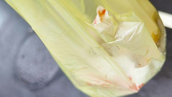 【三重美食】鐵夾蛋餅｜一塊手工蔥油餅只要２０元，超級佛心價