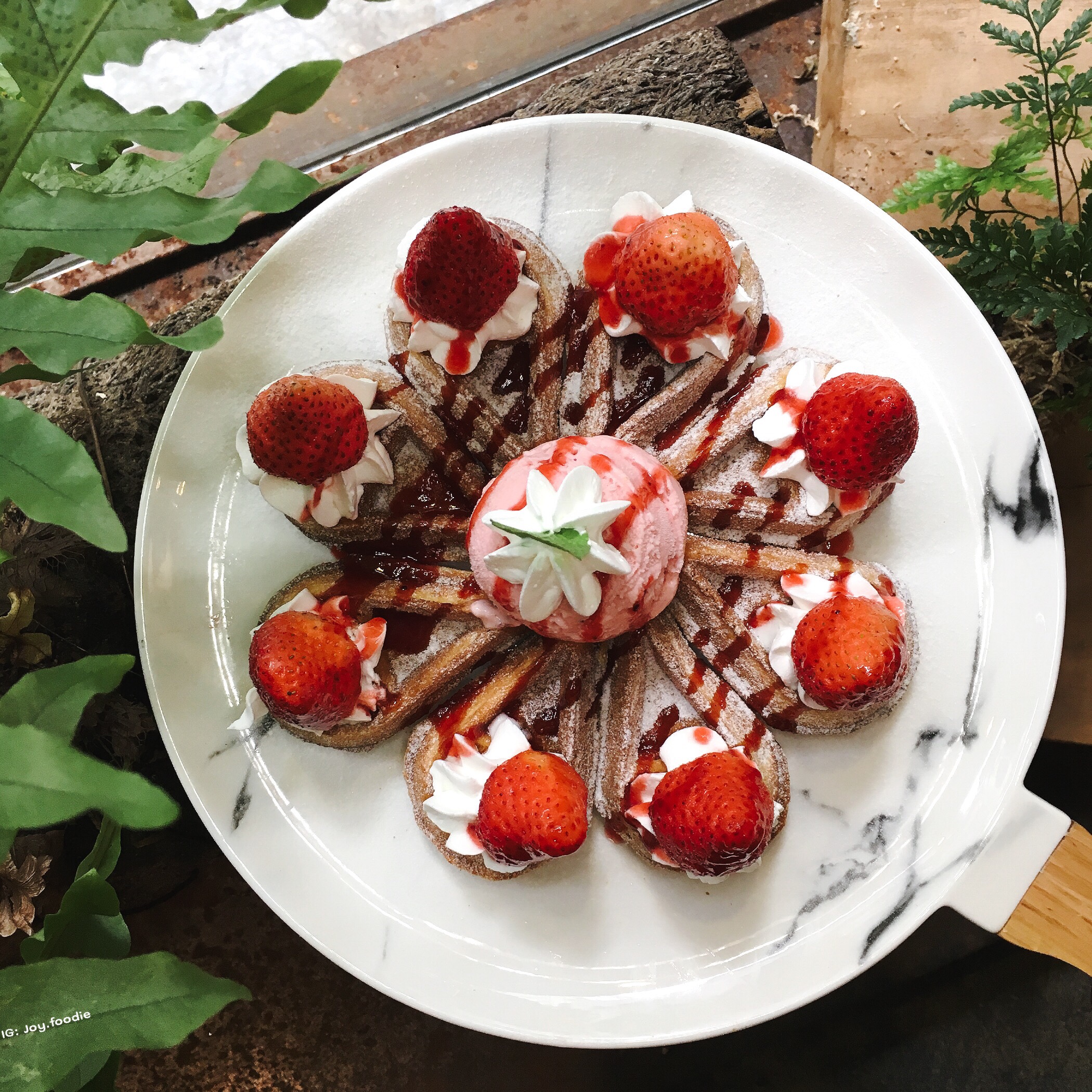 『台北大安區』青沐初食。隱藏在巷弄中的美味，現點現做真材實料！一整隻螃蟹端上桌讓人口水直流～