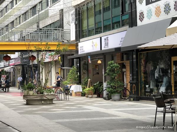地芋添糖:台中美食│地芋添糖&包心粉圓專賣〃一中益民商圈必吃冰品!現蒸粉粿、釜蒸芋圓、手作包心粉圓~