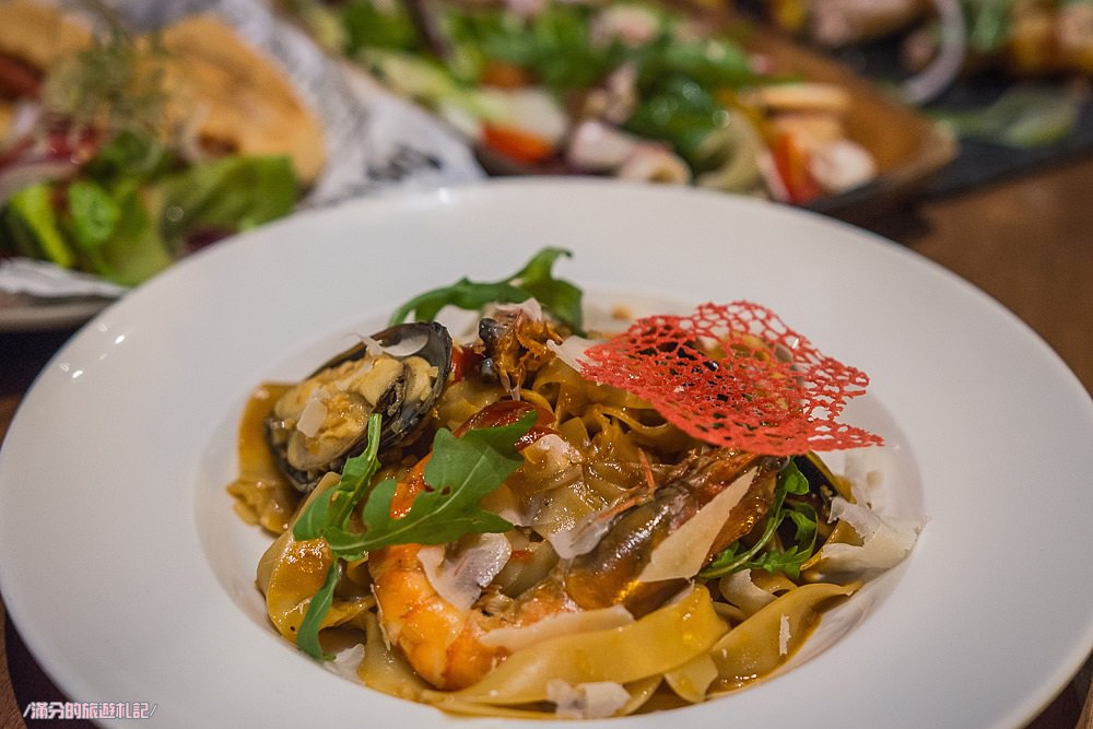 台北大安美食》Borracho Kitchen 酒鬼廚房 近捷運忠孝敦化站 有溫度的異國料理 下班後聚會小酌的好去處 - 滿分的旅遊札記