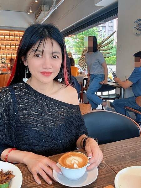 「中山區美食」波赫士領地精品咖啡，大直最棒的早午餐，超威千層