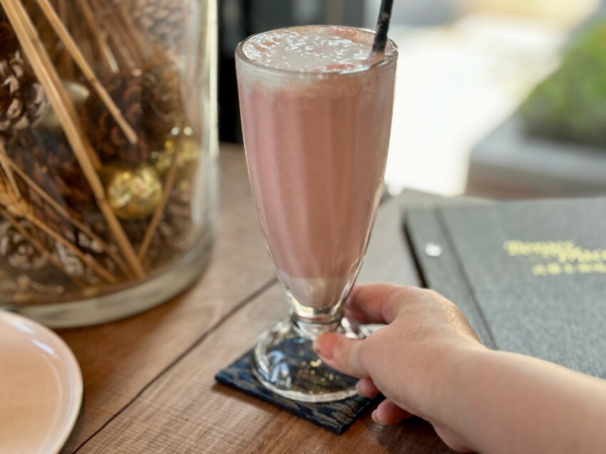 波赫士領地精品咖啡館 明水店 (5).jpg