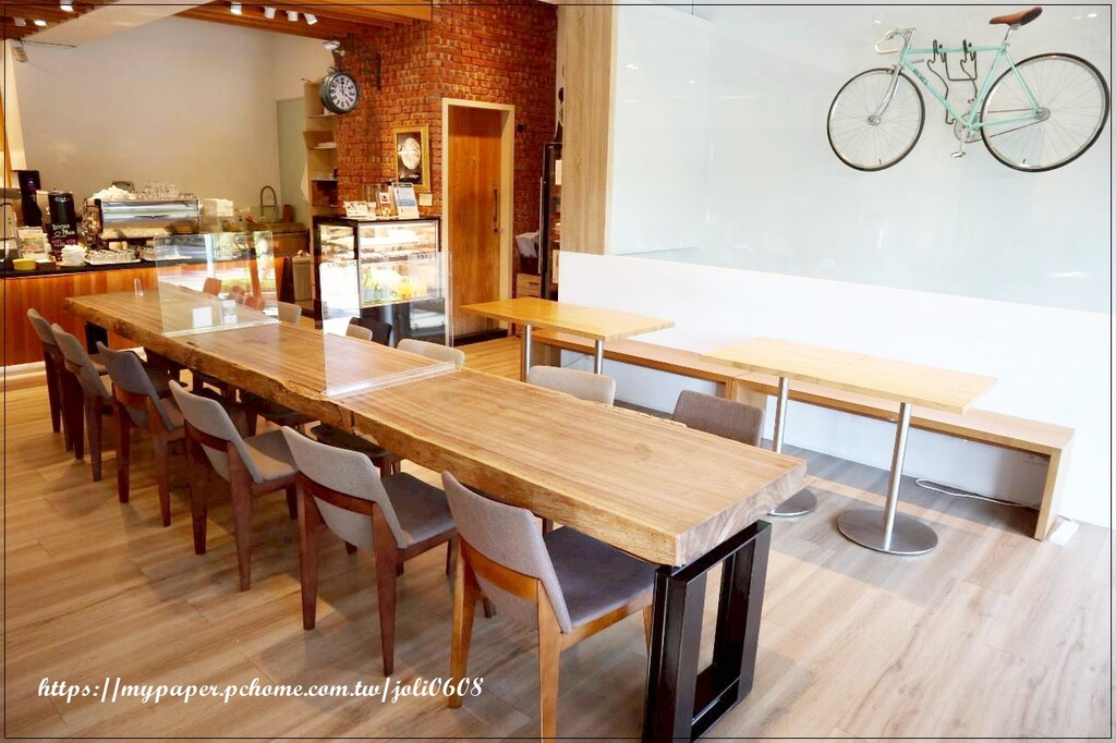 台北市中山區【波赫士領地精品咖啡館】明水店~台北咖啡廳推薦 台北下午茶餐廳推薦 超人氣千層蛋糕、提拉米蘇 是台北甜點必吃首選