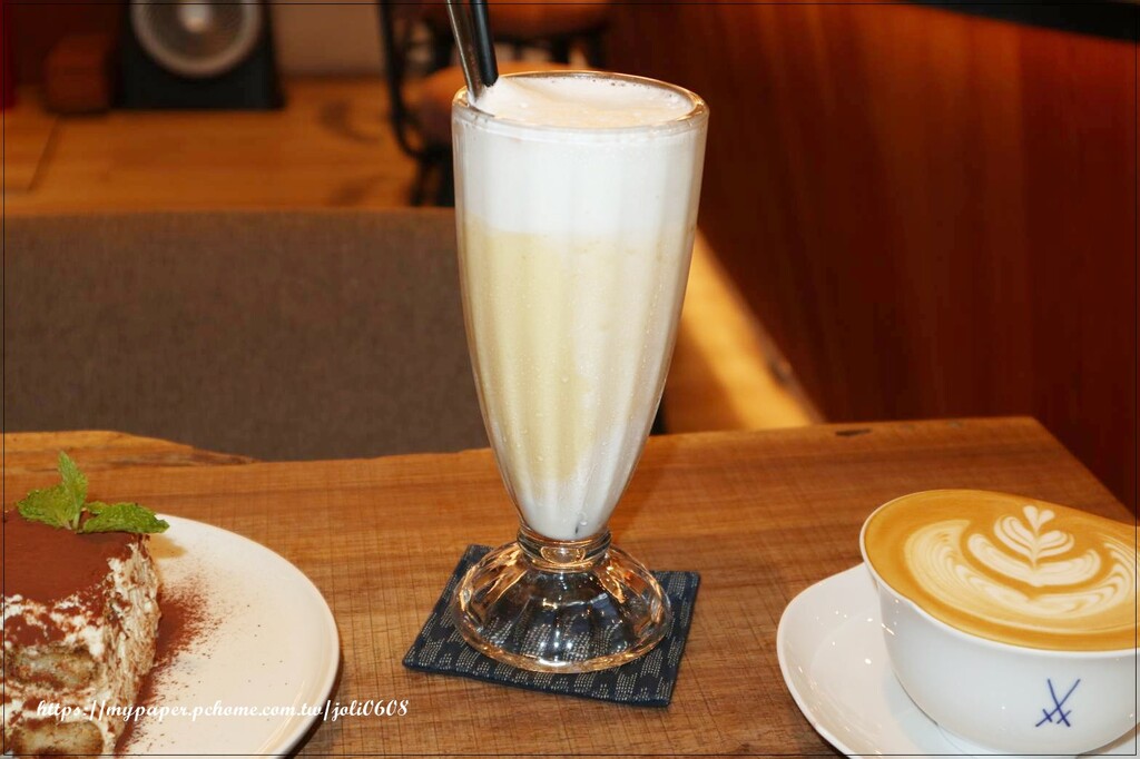 台北市中山區【波赫士領地精品咖啡館】明水店~台北咖啡廳推薦 台北下午茶餐廳推薦 超人氣千層蛋糕、提拉米蘇 是台北甜點必吃首選